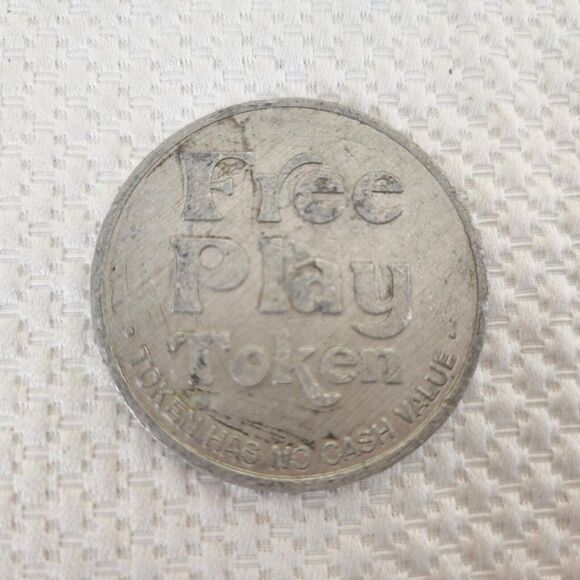Vintage Silverbird Hotel Closed Casino Free Play Token Silver Chip - Picture 1 of 2